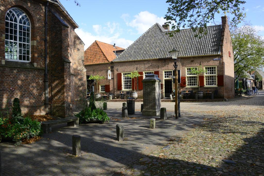Herberg De Gouden Leeuw Бронкхорст Екстериор снимка