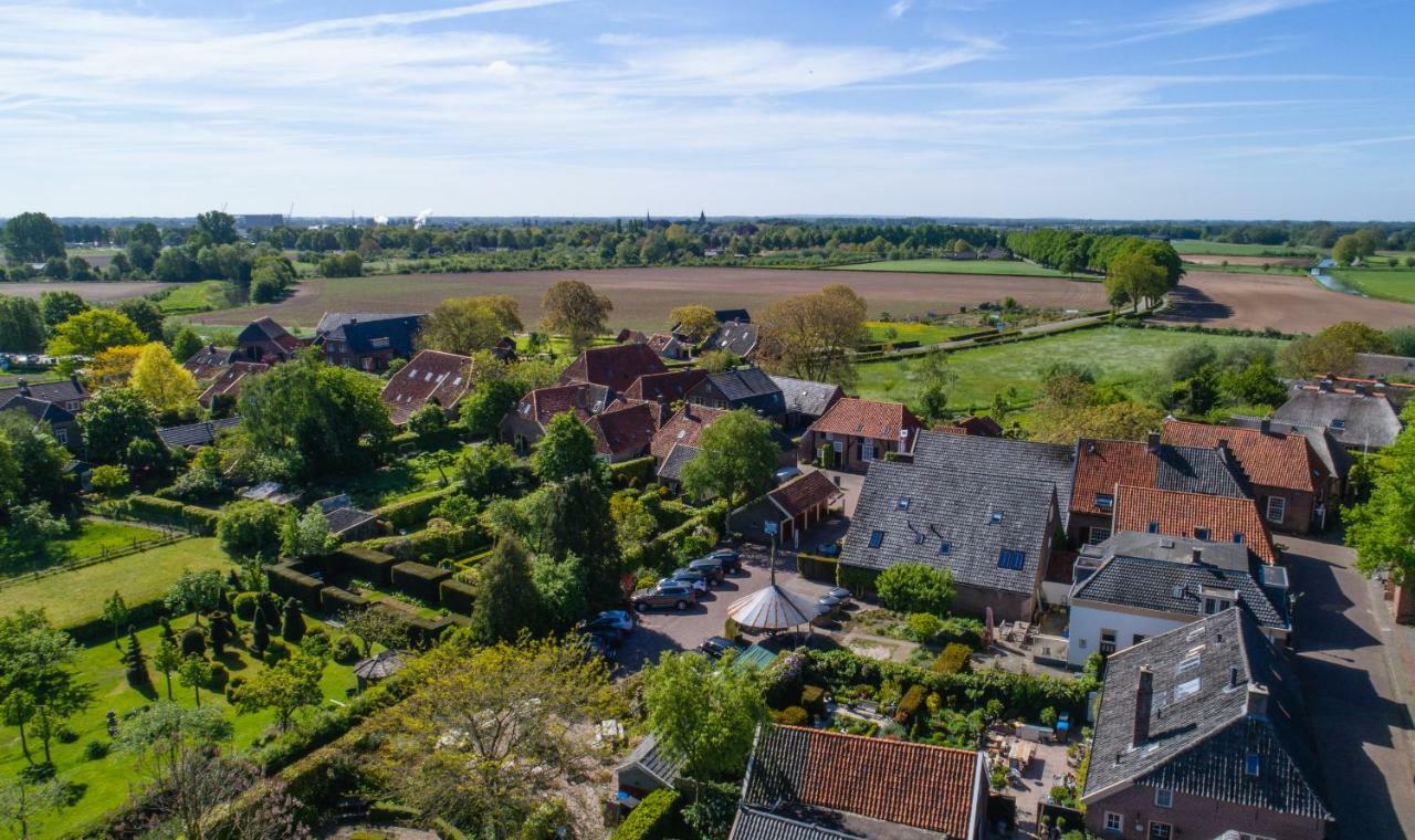 Herberg De Gouden Leeuw Бронкхорст Екстериор снимка